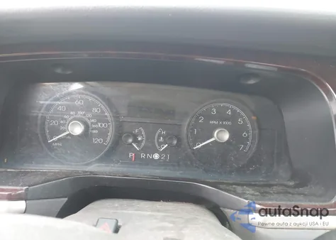 2006 Lincoln Town Car Signature z USA, uszkodzony, nr VIN 1LNHM81V06Y650906